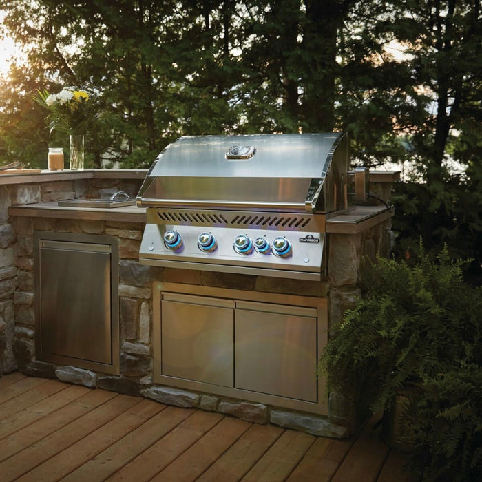 Napoleon Oasis 200 Outdoor Kitchen Bundle With Built-in 700 Series 32 Grill